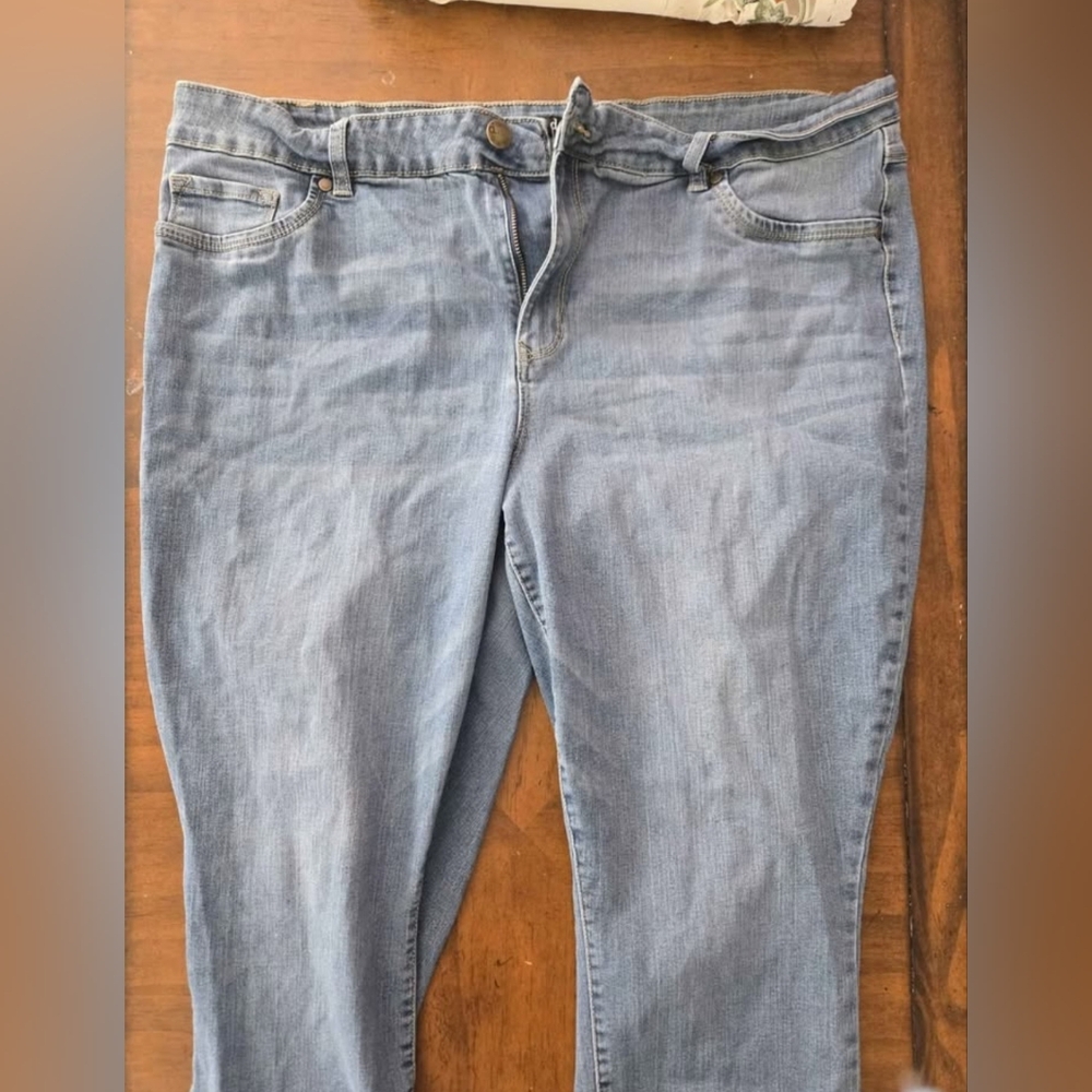Plus Size Womens Jeans 20W